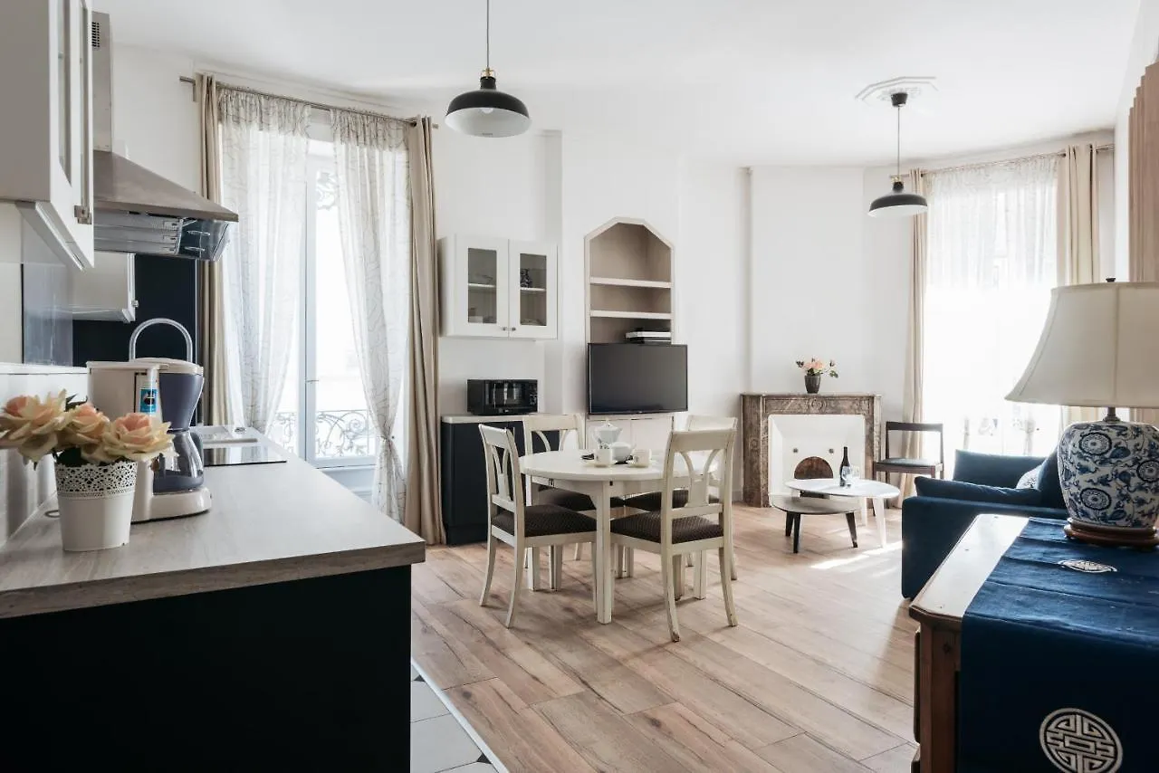 Dify Joli - Place Des Brotteaux location